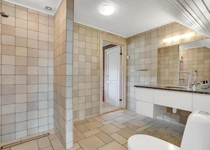 Stunning In With Kitchen Romo