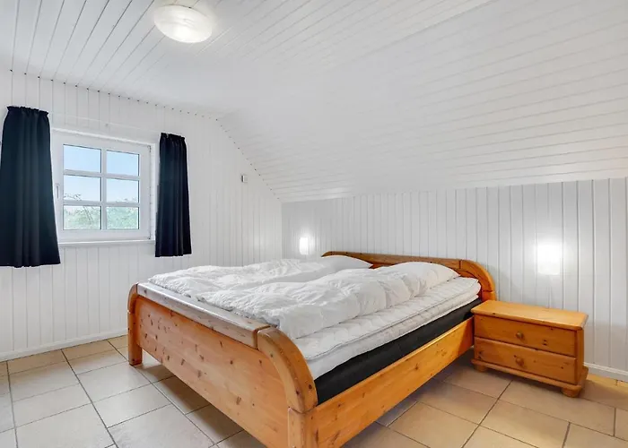 Stunning In With Kitchen *