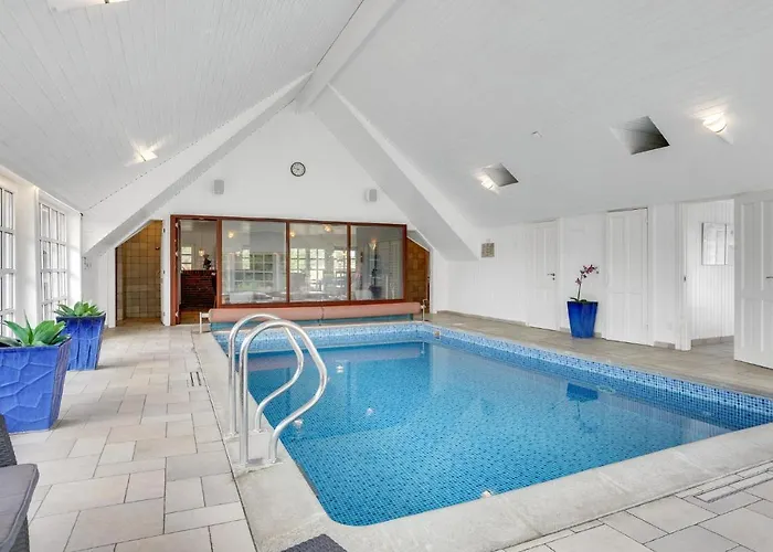 Дом отдыха Stunning In With Kitchen